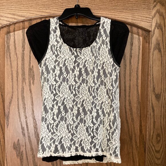 Lined Lace Sleeveless Top, Black and Cream, Women's size M - Picture 1 of 5